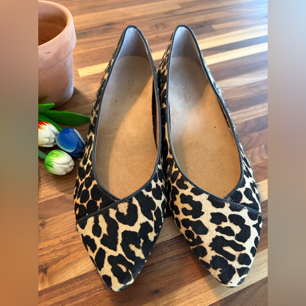 Vionic Caballo pointed-toe leopard print calf-hair flat orthodic arch support